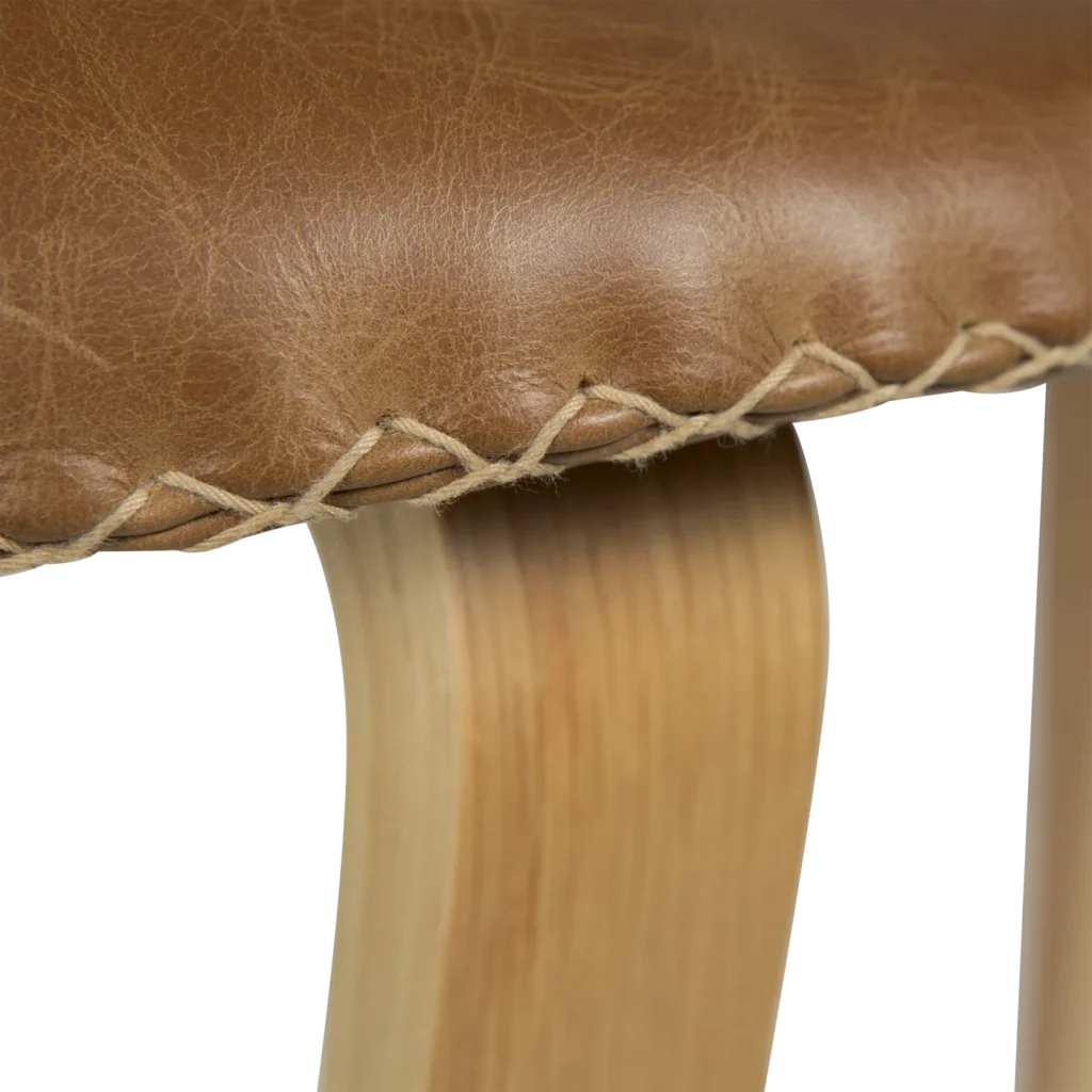 Dolphin Chair Light Brown Leather With Oak Veneer Legs 100995109 07 Detail2