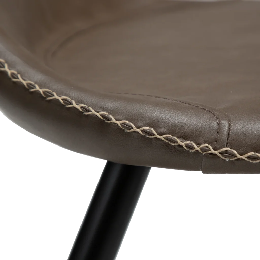 FLAIR CHAIR Major Brown Faux Leather W. Black Metal Legs 100222450 08 Detail3