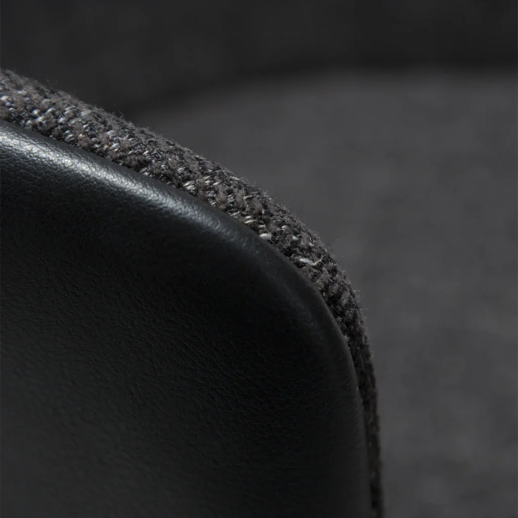 HEY CHAIR Raven Black Boucle W. Raven Black Faux Leather W. Black Metal Legs 100800104 07 Detail2