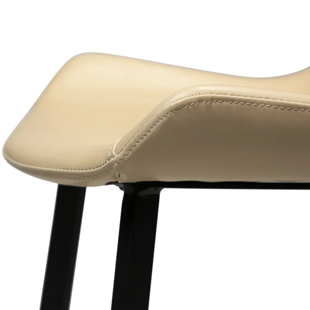 Hype Bar Stool Vintage Ivory Art Leather With Black Metal Legs 200390615 07 Detail2
