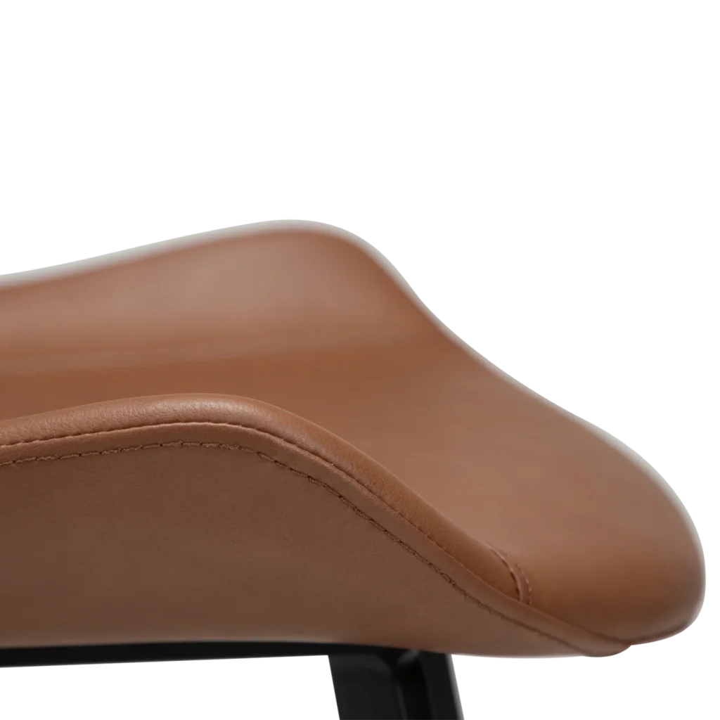 HYPE CHAIR Cognac Faux Leather W. Black Metal Legs 100690634 07 Detail2