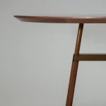 CROSS TABLE Walnut Veneer W. Antique Brass Finish 400500120 06 Detail