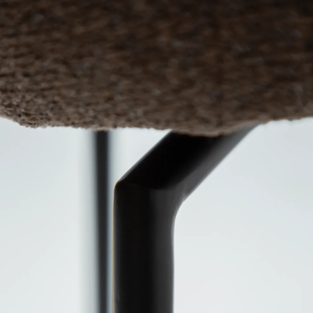 GLAM COUNTER SWIVEL Major Brown Boucle W. Black Swivel Legs 300308304 08 Detail3